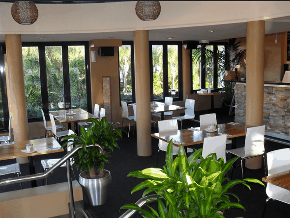 Mermaid Beach Tavern - New South Wales Tourism  2