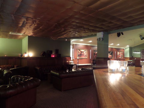 Castle Hill Tavern - New South Wales Tourism  4