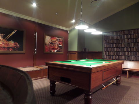 Castle Hill Tavern - New South Wales Tourism  6
