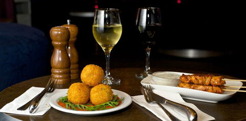 The Social Bar & Restaurant - New South Wales Tourism  1