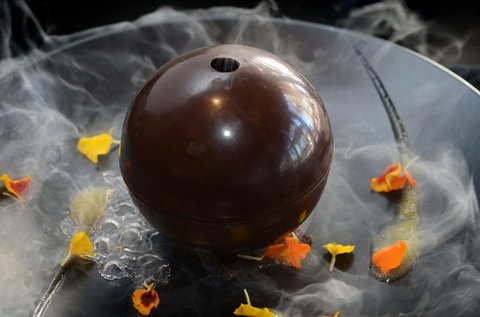 Room81 - Lounge Bar Dining - New South Wales Tourism  1