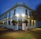 O'Connells Centenary Hotel - New South Wales Tourism 