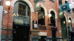 Pugg Mahones Irish Pub - New South Wales Tourism  0