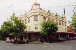 Port Kembla Hotel - New South Wales Tourism  1