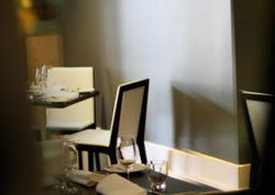 Hotel Lincoln - New South Wales Tourism  3