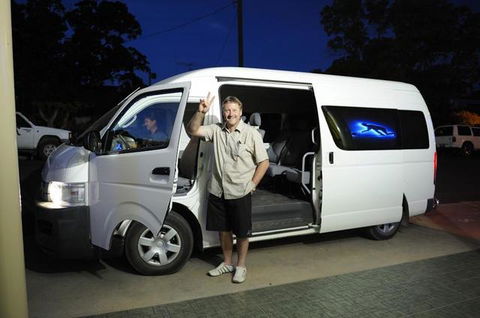 A Friend In Hand - New South Wales Tourism  2