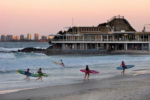 Currumbin Beach Vikings Surf Club - New South Wales Tourism  1