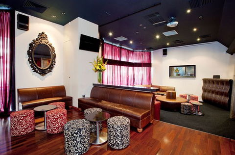 Kremlin Bar - New South Wales Tourism  1