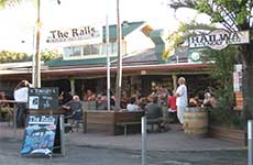 Railway Friendly Bar - New South Wales Tourism  0