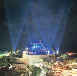 The Reef Hotel Casino Bars - New South Wales Tourism  0