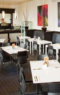 The Melbourne Restaurant - New South Wales Tourism  0