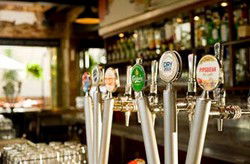 Queens Tavern - New South Wales Tourism  0