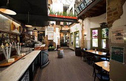 Queens Tavern - New South Wales Tourism  1