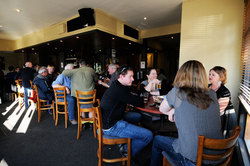 Town Hall Hotel - New South Wales Tourism  2
