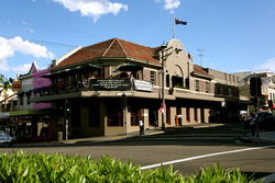 Town Hall Hotel - New South Wales Tourism  3