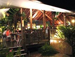 Willie McBrides Irish Bar - New South Wales Tourism  3