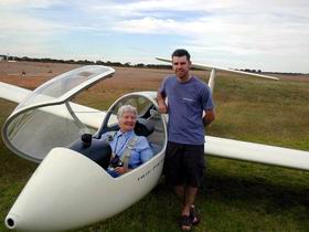 Waikerie Gliding Club - New South Wales Tourism  0