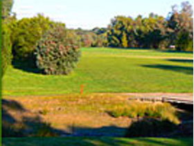Oakbank Golf Club - New South Wales Tourism  1