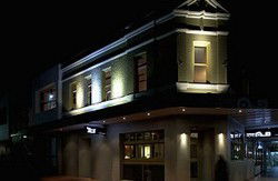 Crocodile Farm Hotel - New South Wales Tourism  1