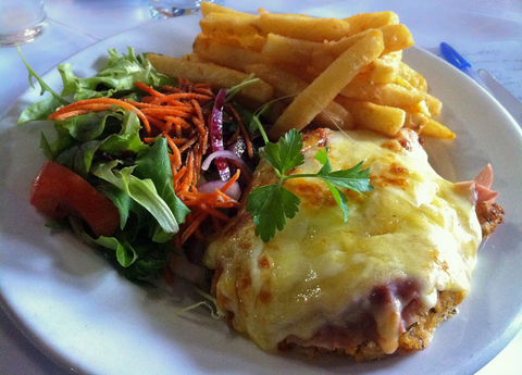 Commercial Hotel Motel - New South Wales Tourism  2