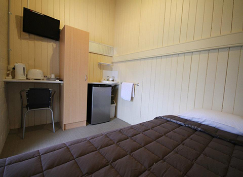 Grand Hotel (Mount Morgan) - New South Wales Tourism  1