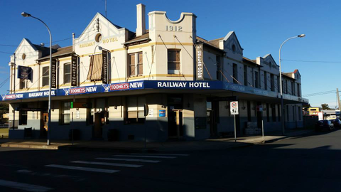 Railway Hotel - New South Wales Tourism  1