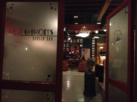 Red Baron's Lounge Bar - New South Wales Tourism  3