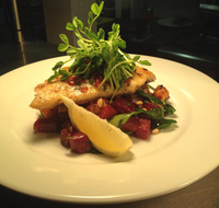 Smithtown Riverview Hotel - New South Wales Tourism 