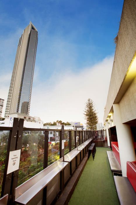 Surfers Beer Garden - New South Wales Tourism  5