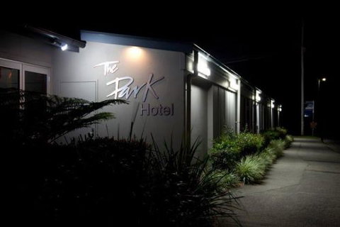The Park Hotel Motel - New South Wales Tourism  3