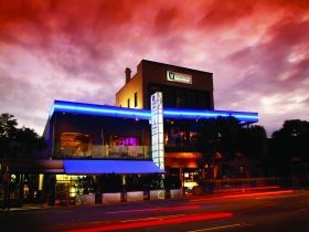 Chalk Hotel - New South Wales Tourism  0