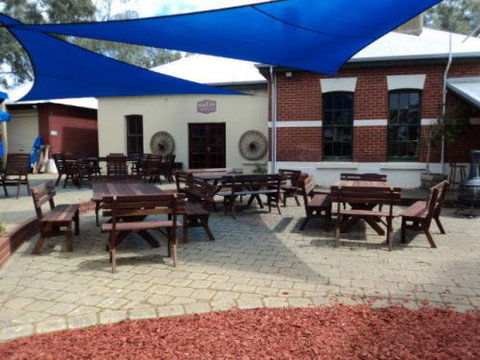 Grass Valley Tavern - New South Wales Tourism  3