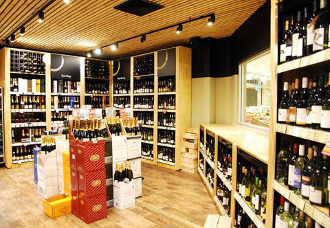 Vintage Cellars - New South Wales Tourism  4