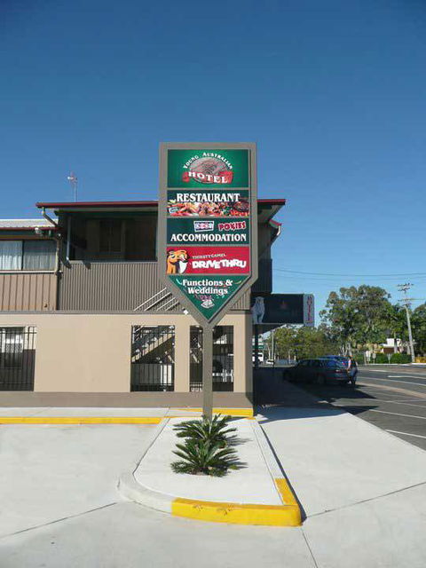 Young Australian Hotel - New South Wales Tourism  1