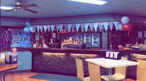 Highland Park Tavern - New South Wales Tourism  0