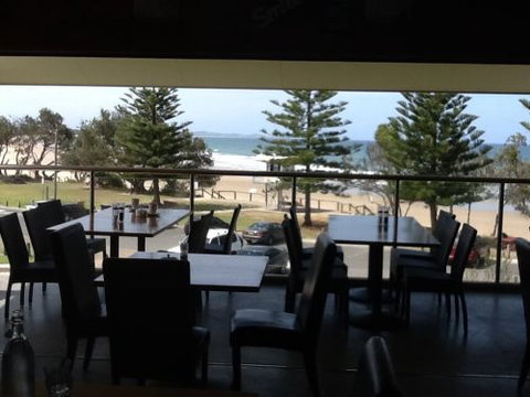 Fat Fish Beachfront Bistro - New South Wales Tourism  0