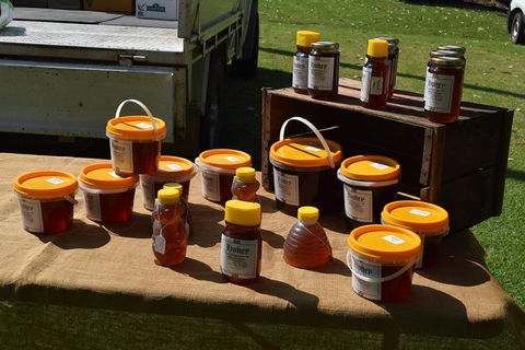 Corowa Rotary Federation Festival Market - New South Wales Tourism  2