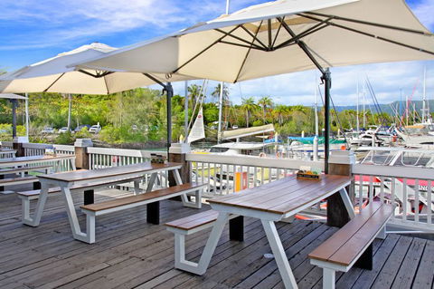 Hemingway's Brewery Port Douglas - New South Wales Tourism  0