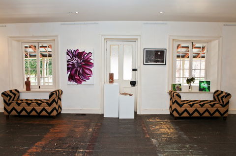 Raglan Art Award Exhibition - New South Wales Tourism  1