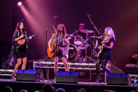 Toyota Country Music Festival Tamworth - New South Wales Tourism  1