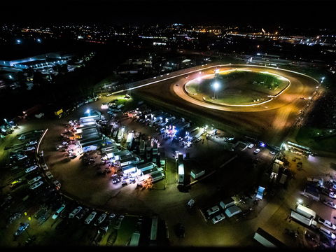 Valvoline Raceway's Opening Night - New South Wales Tourism  0