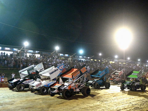 Valvoline Raceway's Opening Night - New South Wales Tourism  1