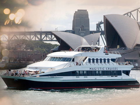 Christmas Party Cruise In Sydney - New South Wales Tourism  0