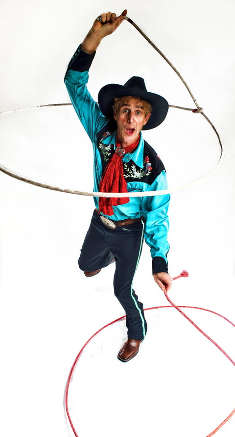 Coffs Harbour International Buskers And Comedy Festival - New South Wales Tourism  1