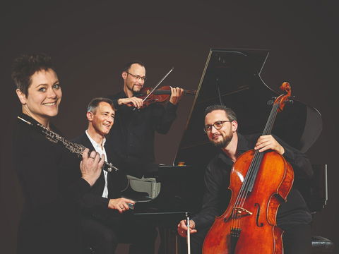 Eggner Trio & Diana Doherty - New South Wales Tourism  0
