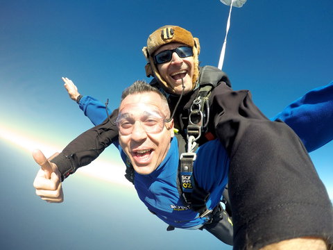 Skydive Bourke - New South Wales Tourism  2