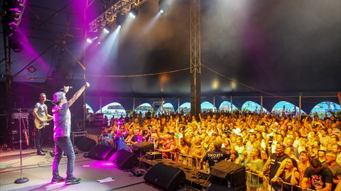 Airlie Beach Festival Of Music - New South Wales Tourism  0