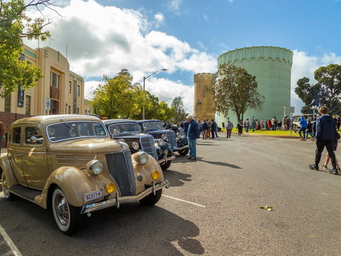 Australian Art Deco Festival Leeton - New South Wales Tourism  2