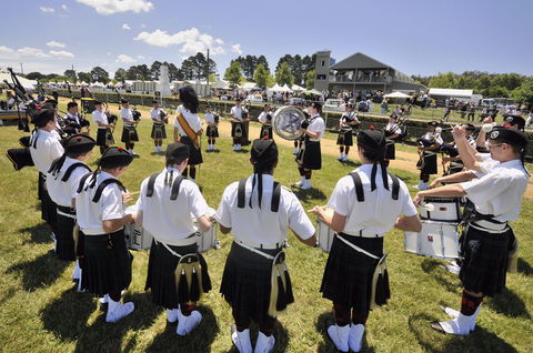Bong Bong Picnic Races - New South Wales Tourism  2