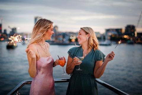 Christmas Day Lunch Cruises - New South Wales Tourism  0
